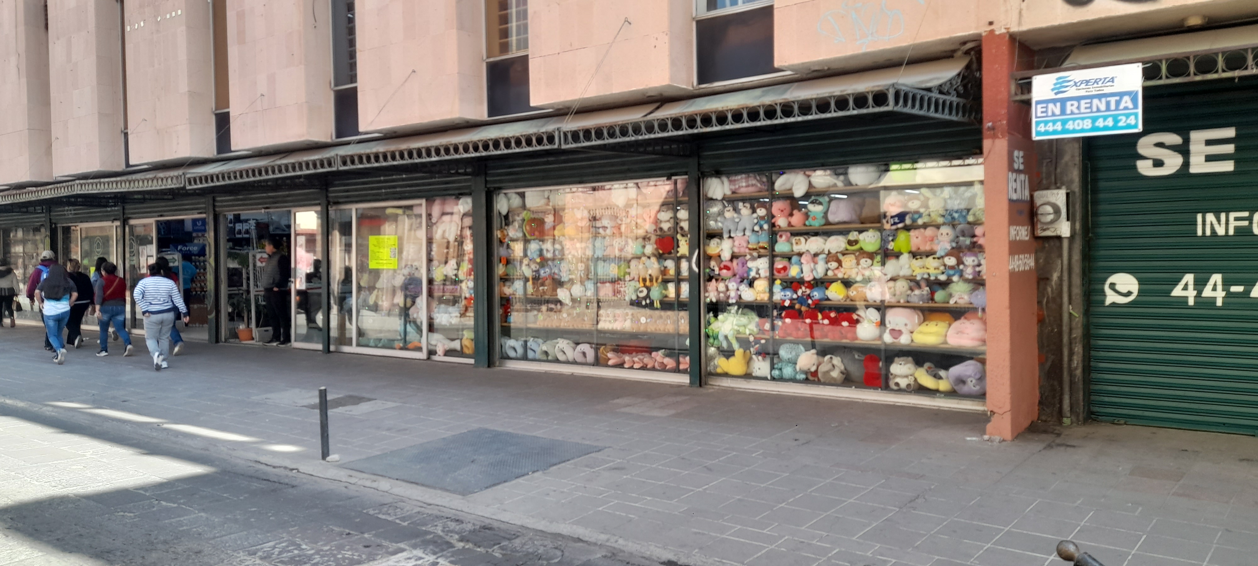 Cierre de negocios en Carranza obedece al costo alto de las rentas: Galindo Ceballos