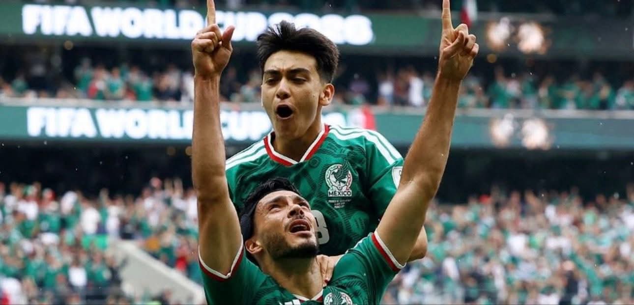 México enciende la fiesta mundialista y vence a Sudáfrica en el Azteca