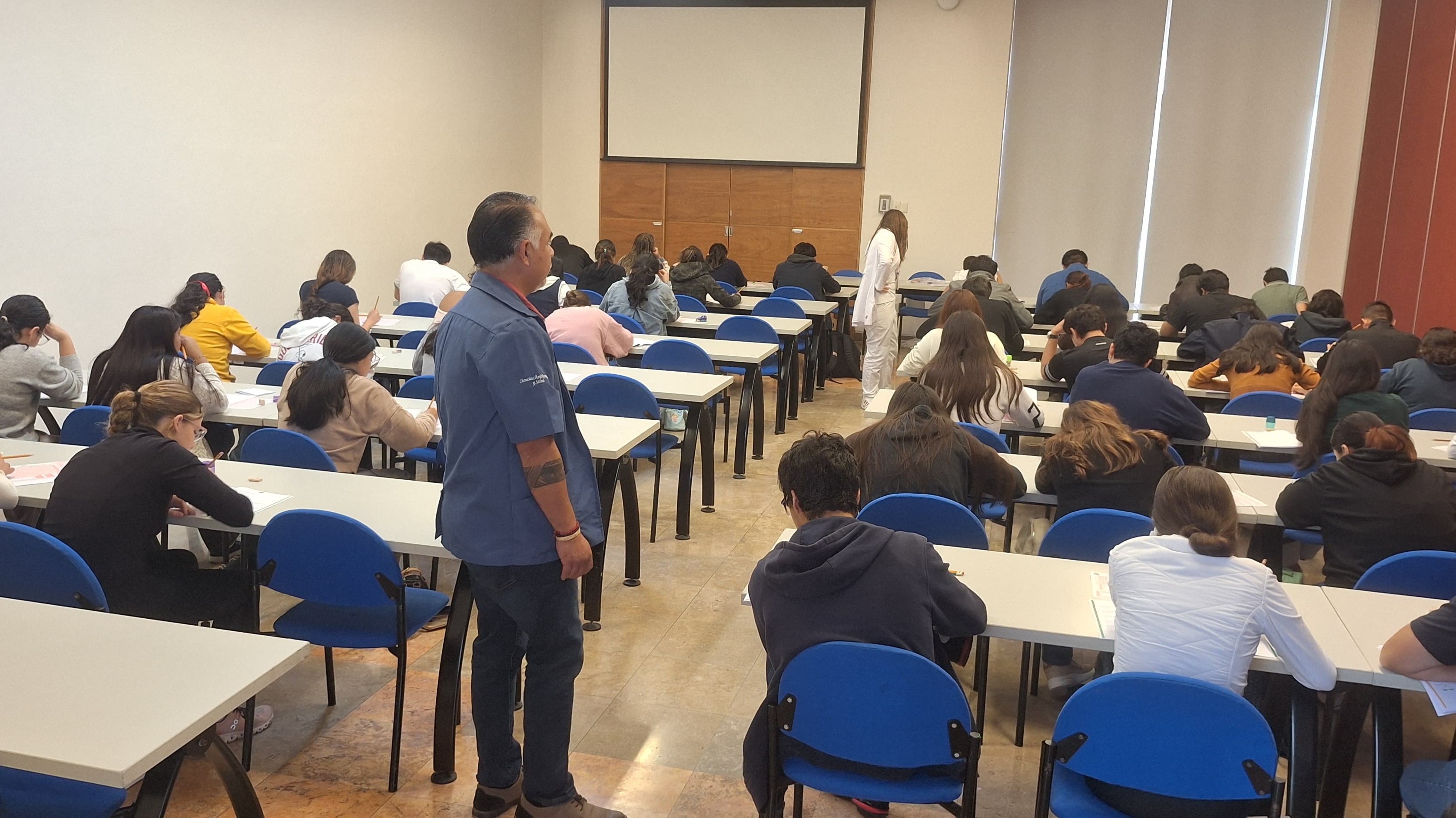 Más de 15 mil aspirantes presentan examen de admisión para ingresar a la UASLP