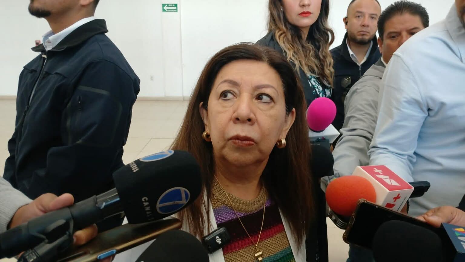 Investigan a policías municipales tras video en presunto punto de venta de droga en Santa Fe
